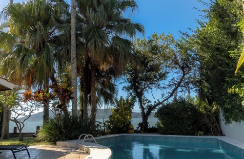 Lagoa da Conceicao House | Mansion on the Lake