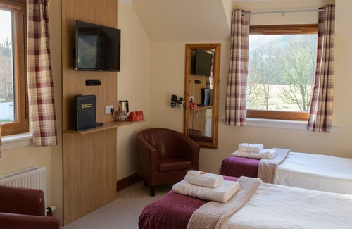 Invermoriston Bed & Breakfast | Bracarina House
