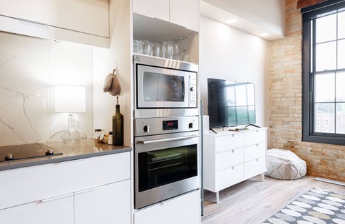 Stratford Apartment | Bradshaw Lofts: The Foundry