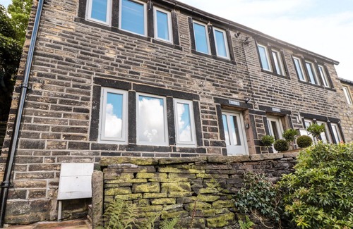 Hepworth Cottage | Bramble Cottage