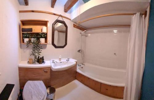 Robin Hood's Bay House | Bramblewick Cottage