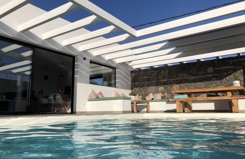 Lajares Villa | Brand new and modern villa in Lajares (Fuerteventura) with heated pool