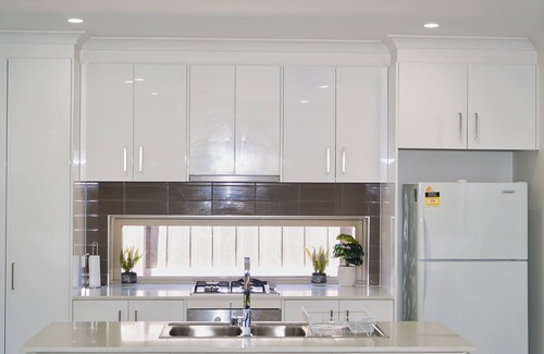 Deer Park House | Brand new 2 BD UNIT IN DEER PARK VIC CLOSE TO DEER PARK TRAIN STATION- FWY- CITY