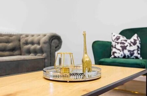 Luton Apartment | Brand NEW 2 bed Apartment - FREE WIFI!