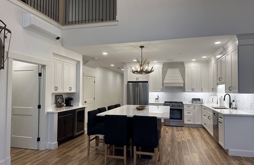 North Conway Condo | Brand New 2-Story Loft Residence Above Cranmore Mountain Lodge