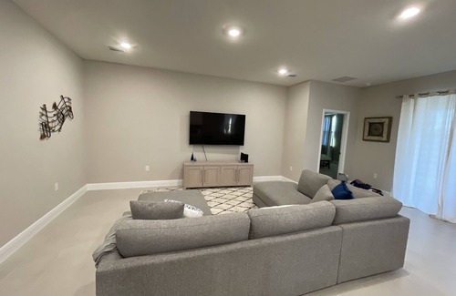 Apollo Beach House | BRAND NEW 2100 SQFT BUNGALOW IN APOLLO BEACH