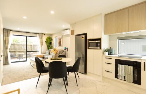 Christchurch Apartment | Brand New 3BR Home with Parking