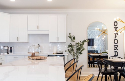 Oxford House | Brand New construction! 5 mins to Square & Campus @ Ole Miss! Brand New Pool!
