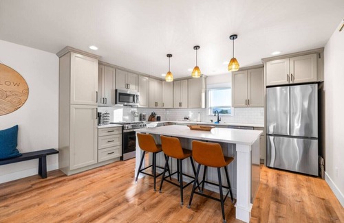 Lincoln City House | Brand New Custom Construction | Ocean Views | Hot Tub | Arcade | Sleeps 20