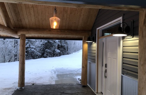 Badger Apartment | BRAND NEW! Fully ADA Accessible sleeps 4 comfortably. 10 minutes from Fairbanks