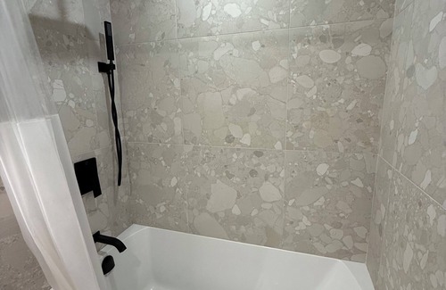 Kerrisdale Apartment | Brand new garden suite 1 bed & 1 bath