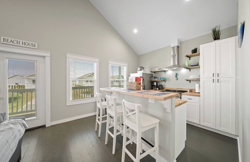 Caplen House | Brand New Home! Beach Views! Sleeps 6! Pets Welcome!
