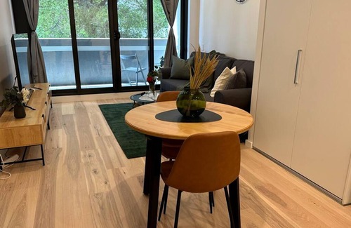 Braddon Apartment | Brand New Luxe SOL Canberra CBD One bedroom Apartment