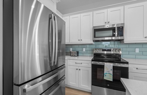 Bradenton Beach House | Brand new luxury duplex w/private pool, roof top decking, w/ds, & gulf views