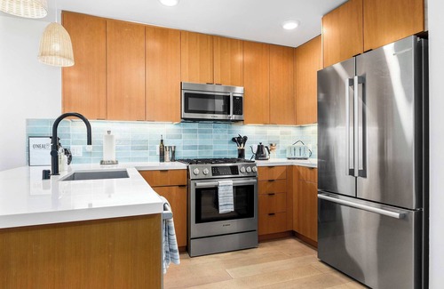 Capitola Apartment | Brand New Luxury Capitola Village Home!