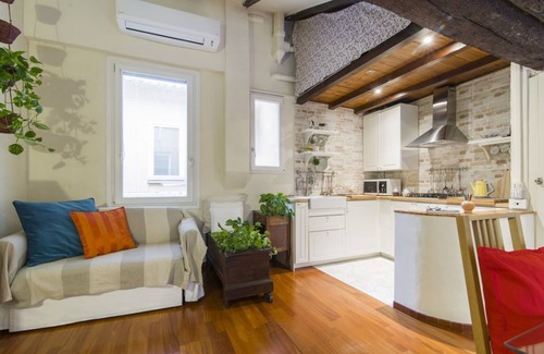 Historic Center Apartment | Brand new one bedroom apartment a short distance from the center situated on the second floor of a historic building without elevator and can accommodate up to 4 people. You will also find a well-kept small terrace overlooking the greenery from the windo