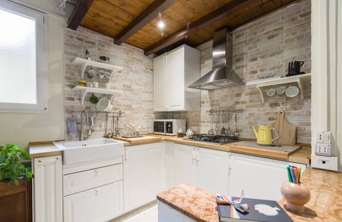 Historic Center Apartment | Brand new one bedroom apartment a short distance from the center situated on the second floor of a historic building without elevator and can accommodate up to 4 people. You will also find a well-kept small terrace overlooking the greenery from the windo