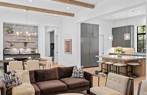 Barton Hills House | Brand New Spacious Luxury 6-bedroom 5000 Sq ft Home BEST LOCATION IN AUSTIN