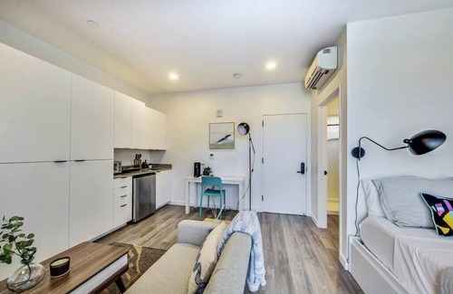 Downtown Oakland Apartment | Brand New Unique Studio Suite Near Downtown!