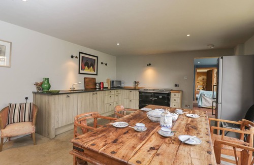 Malmesbury Cottage | BRANDEERS LONG BARN, pet friendly, with a garden in Minety