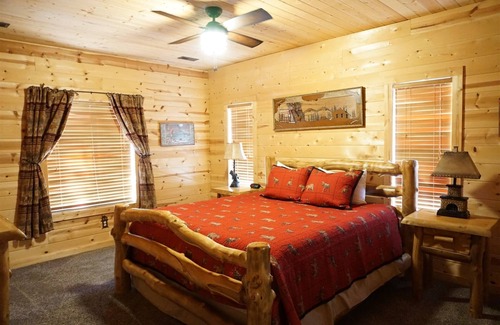 Branson Cedars Cabin | Branson-Elk | 3 Bed, 3 Bath