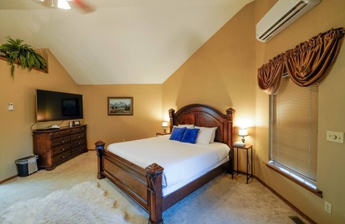 Ponce De Leon Bed & Breakfast | Branson White River Suite: A Private Forest Retreat