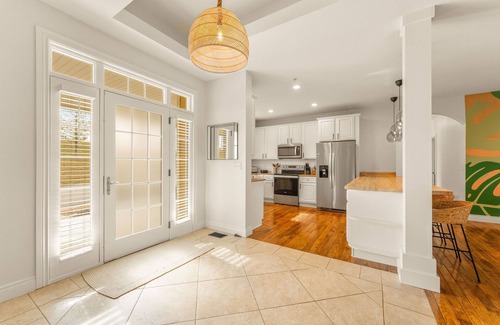 Branson House | BransonBliss: Golf, ClubPool, Fireplace, Workspace, 30ft patio, EnsuiteBaths