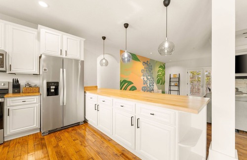 Branson House | BransonBliss: Golf, ClubPool, Fireplace, Workspace, 30ft patio, EnsuiteBaths