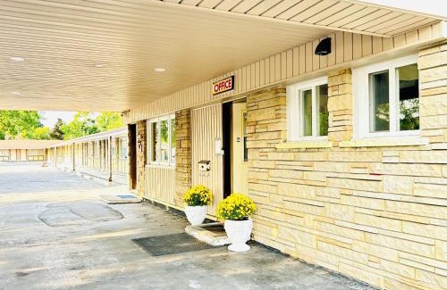 Brantford Hotel | Brant Inn