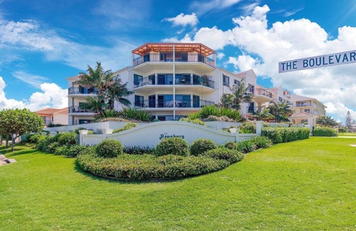 Yamba Apartment | Breakers Block 5 Unit 6