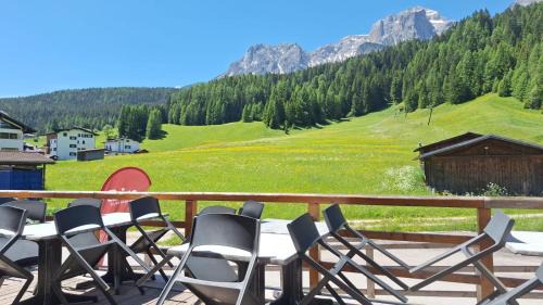 Dosoledo Apartment | Breakfast with mountains view