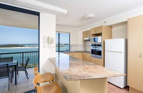 Caloundra Apartment | BreakFree Grand Pacific Resort