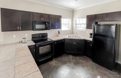 Stillwater Apartment | Breathtaking 2BD/2.5BA + Gym - Stillwater