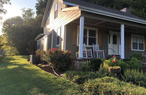 Beechgrove House | Breathtaking Country Paradise with hot tub where you can unplug in nature