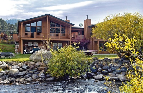 Estes Park Resort | Breathtaking in all directions!