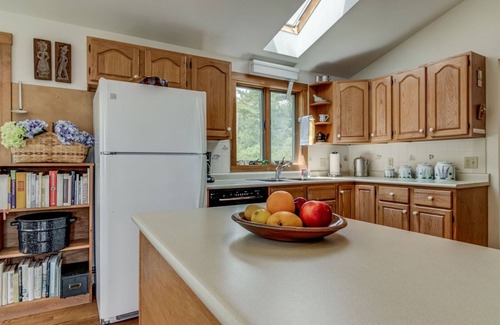 Five Islands House | Breathtaking Oceanfront Views, Private Dock & Osprey Nest at Merwick Cottage