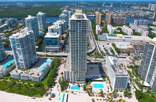Sunny Isles Beach Condo | Breathtaking 2Bdrm 2B Full Ocean View Getaway-CS68