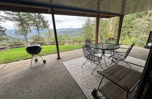 Carver Apartment | Breathtaking views 2-bedroom guest suite: fish, ski, bike, hike, wine tasting