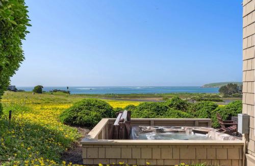Bodega Bay House | Breathtaking Views of the Pacific Ocean Rooftop Balcony Gourmet Kitchen and Hot Tub overlooking Golf Course