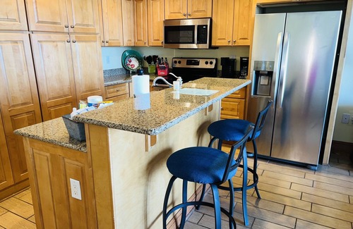 Tybee Island Condo | Breathtaking Views in this beautiful 2 bedrm 2 bathrm condo in Resort!☀️☀️☀️