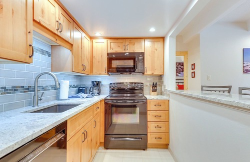 Warrior's Mark Condo | Breckenridge Condo w/Spa Access: Walk to Ski Lift