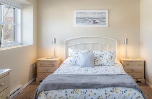 Okanagan-Similkameen House | Breezy Beach Villa near the Lake
