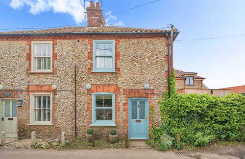 Burnham Market Cottage | Brent Burn - sleeps 4 guests in 2 bedrooms