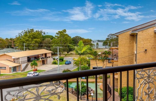 Bellara House | Bribie Escape, Top Floor Unit with Waterviews