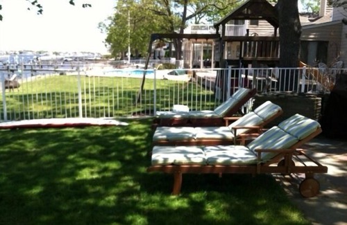 Osbornsville House | Brick Waterfront With Dock And Private Beach