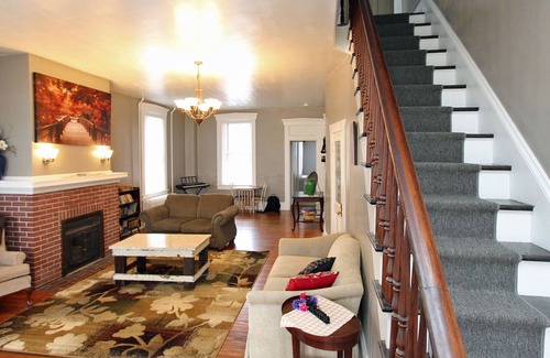 Refton House | Brickhouse Vacation Home - Family Friendly Lancaster County Lodging Sleeps 10