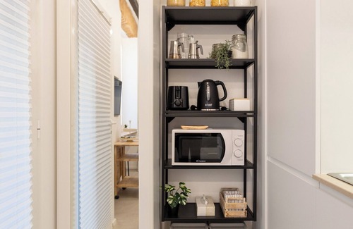 Lazzaretto Apartment | Bricks & Beams Studio Apartment in the Key area of Milan