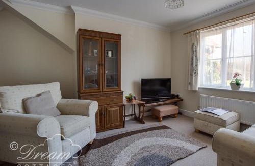 Weymouth House | Bridge Apartment