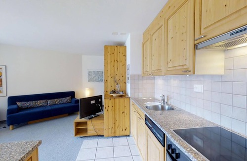 Silvaplana Apartment | Bright 2½-roomed apartment on the second floor, ca.