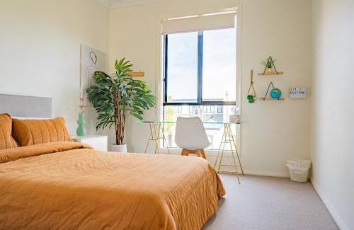 Woodville West House | Bright 2BR Home near Beach, Free Parking, WiFi & Full Kitchen